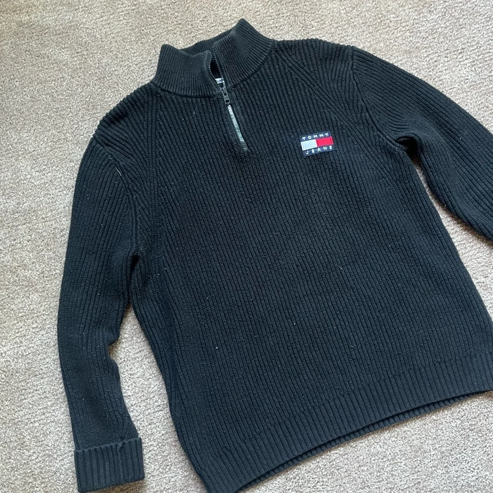 VTG 00’s Tommy Jeans Knit Black Quarter Zip